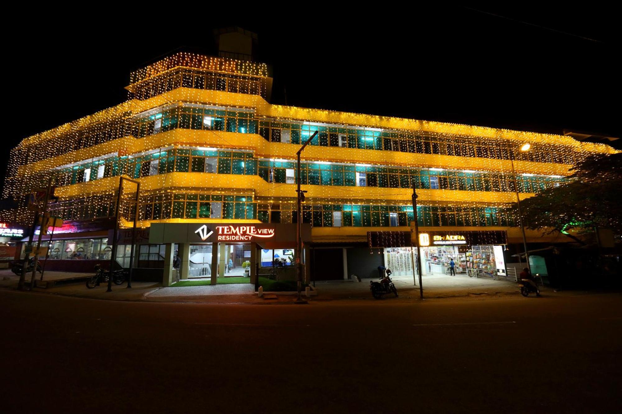 Temple View Residency Hotel Chottanikara Екстериор снимка