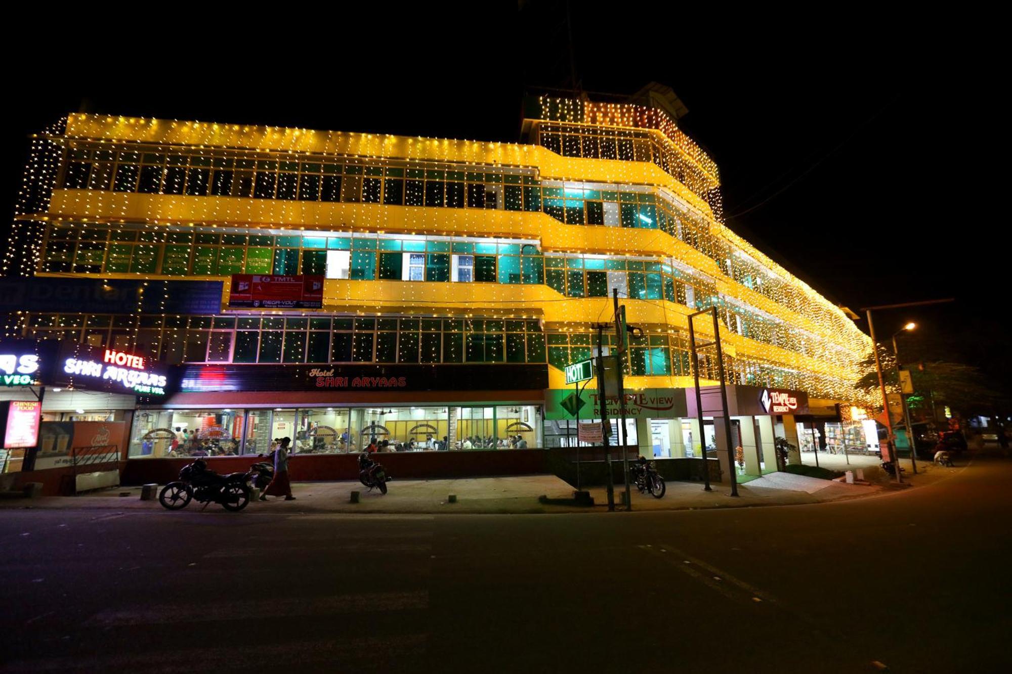 Temple View Residency Hotel Chottanikara Екстериор снимка
