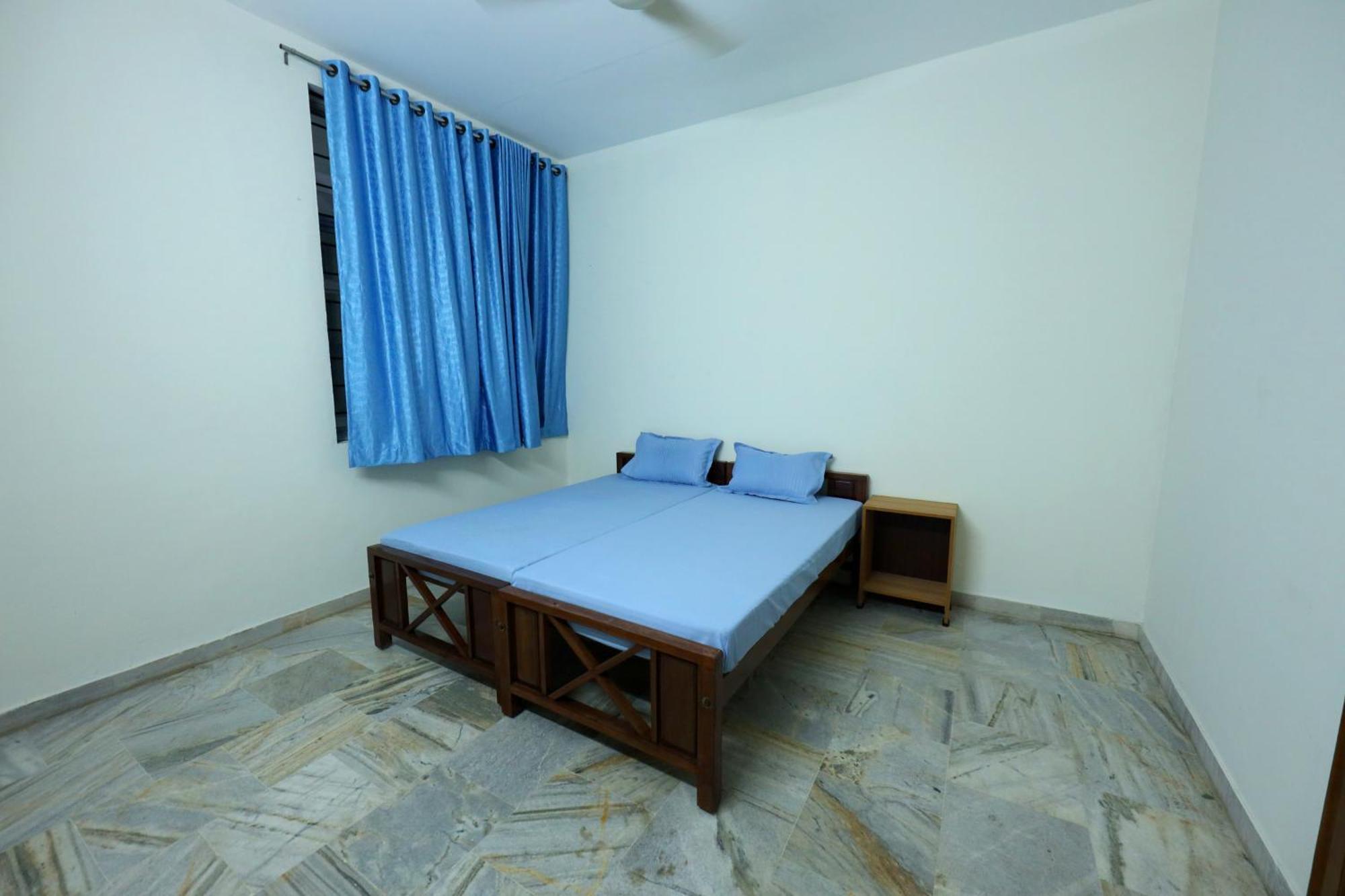 Temple View Residency Hotel Chottanikara Екстериор снимка