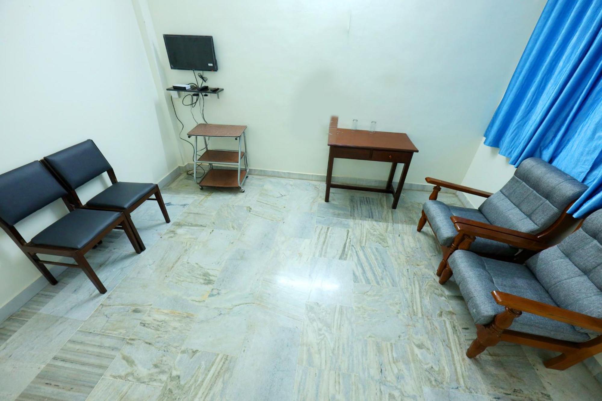 Temple View Residency Hotel Chottanikara Екстериор снимка